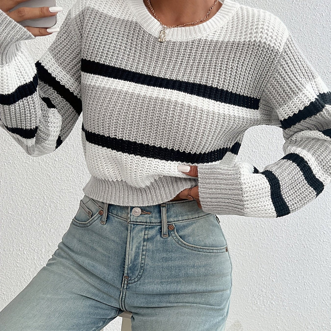 Delphine grey striped round-neck sweater, front detail alternate