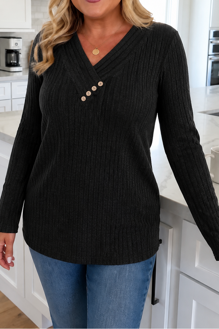Eleanora ribbed V-neck sweater, back view with friends