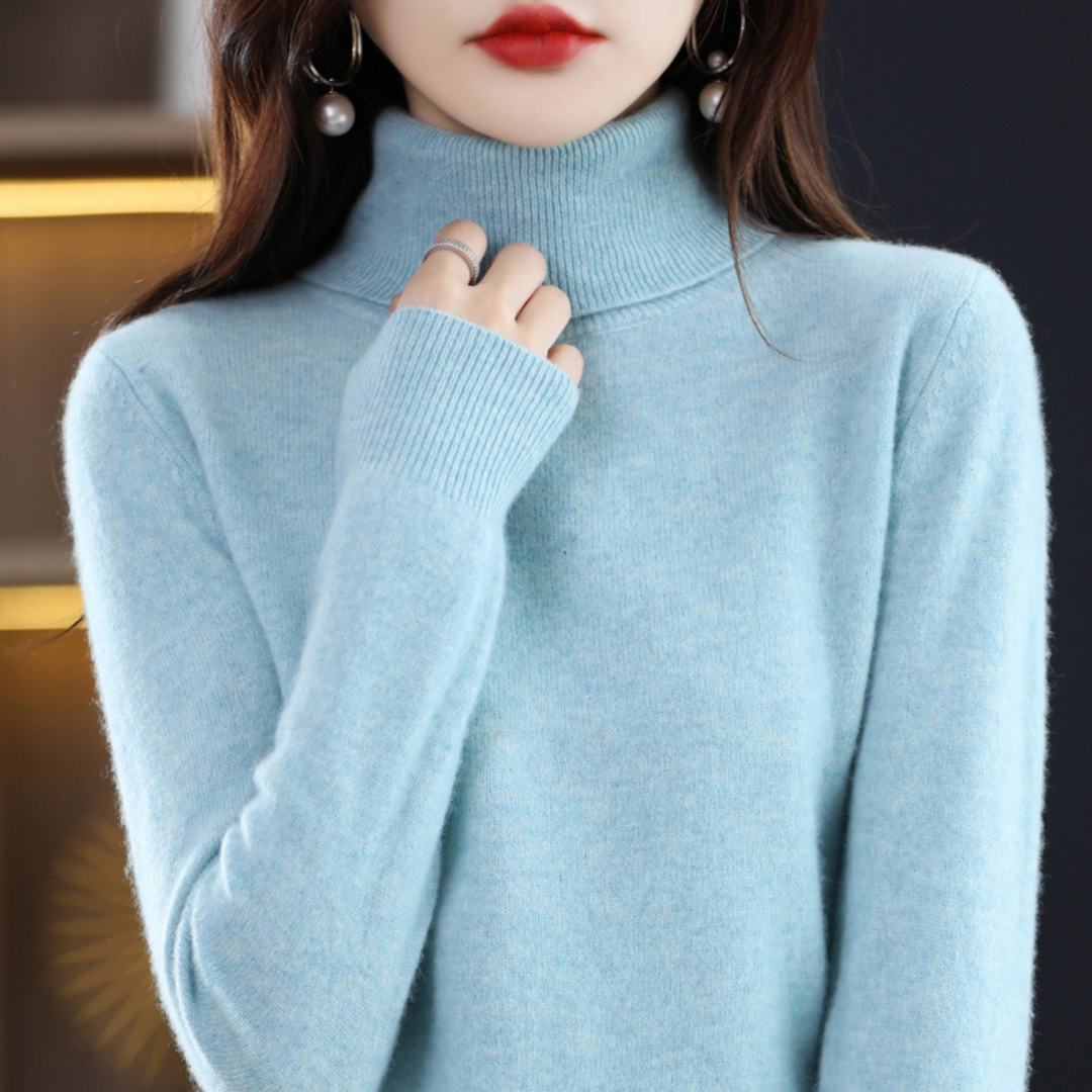 Emmie cashmere turtleneck sweater in light blue, close-up view