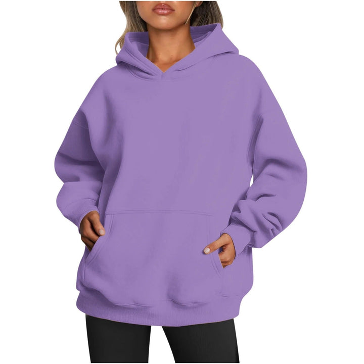 Sienna oversized hoodie with kangaroo pocket, lavender front view close up