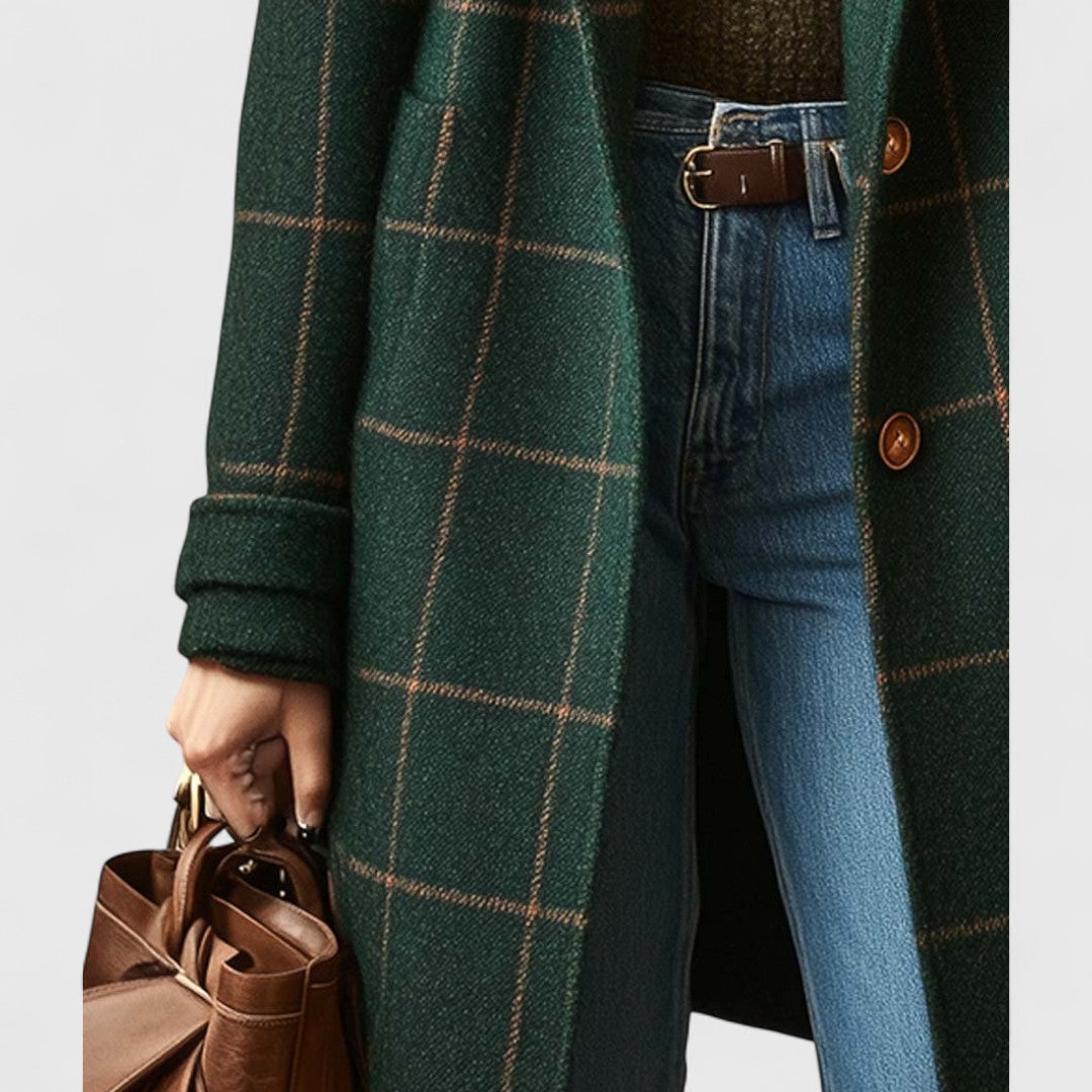 Thessaly checkered coat, close-up of fabric pattern and cuff detail