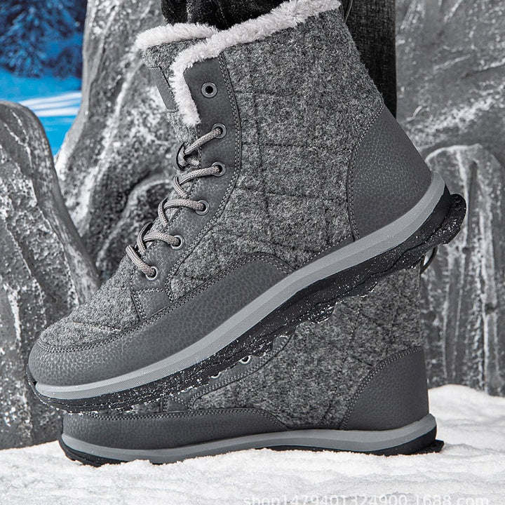 Marguerite fleece lined snow boot side profile showing fur collar and sole tread