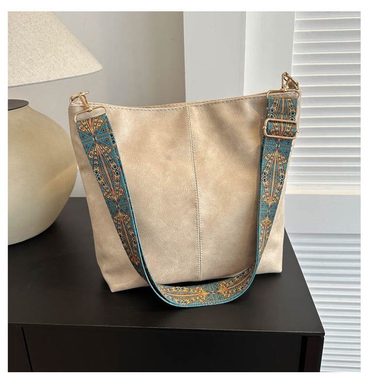 Odalys tote bag with dimensions showing height and width