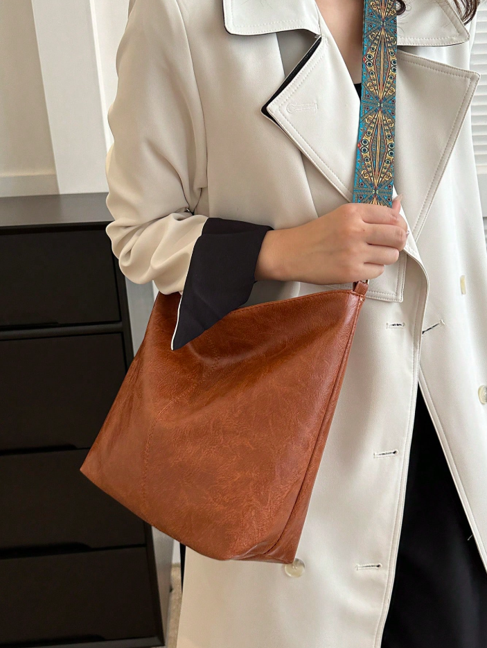 Odalys tote bag with dimensions showing height and width