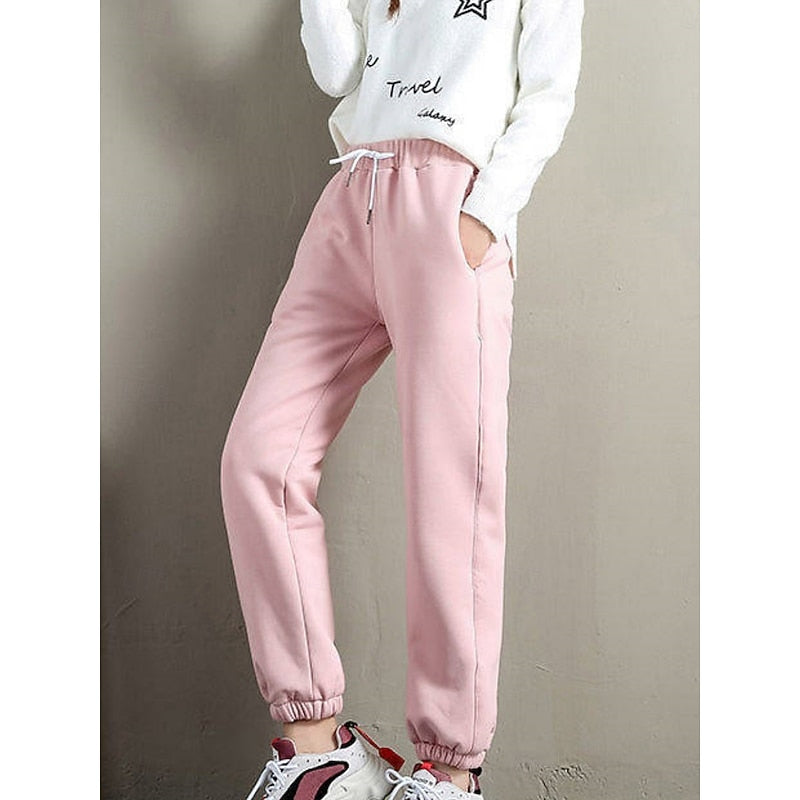 Marisol sweatpants ankle cuff detail close-up in black
