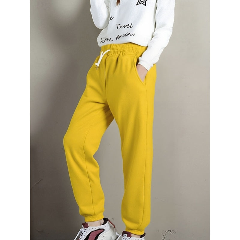 Marisol sweatpants ankle cuff detail close-up in black