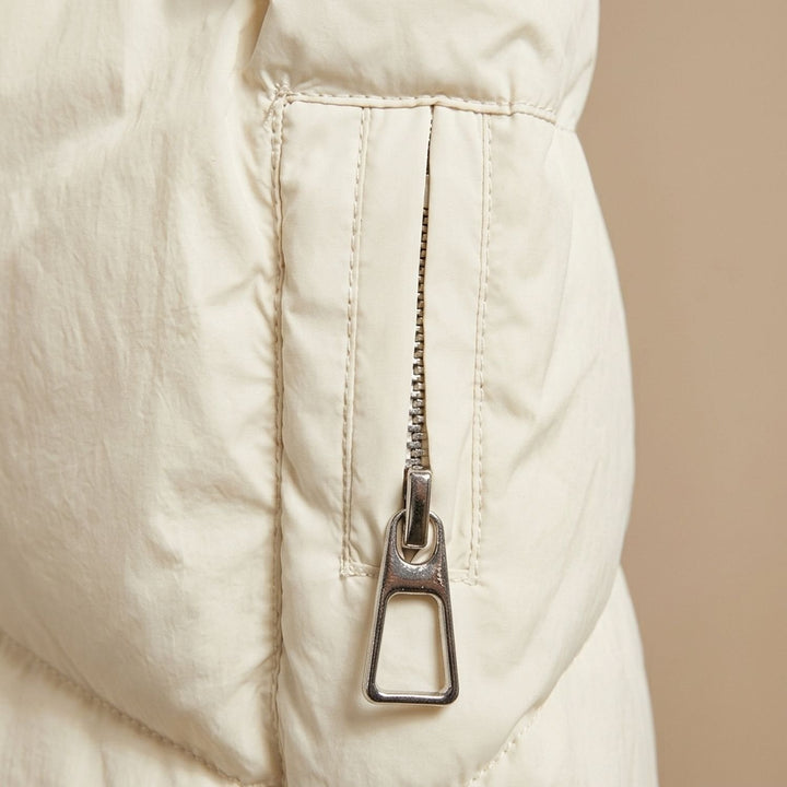 Close-up of Marisabel puffer jacket hood and collar detail
